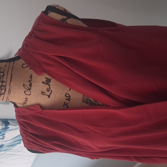 Top - Picture 2 of 6